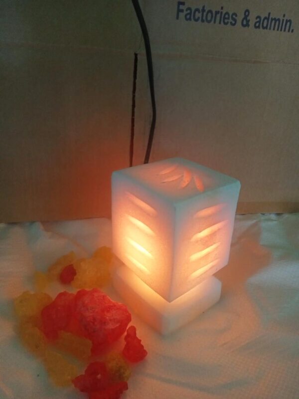 Rock salt lampshades - Image 24