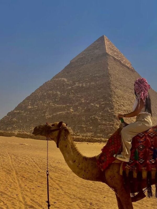 One hour camel ride in the archaeological area - Image 5
