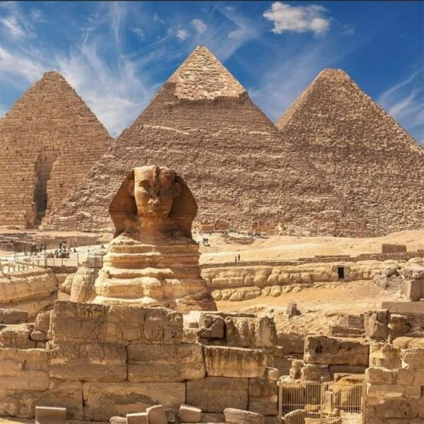 Information about the Pyramids, Sphinx, Saqqara, and Tombs in the Area: